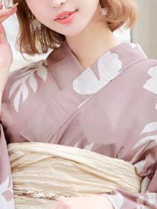 画像6: 【浴衣セール！】【即日発送】 ブラウン地xシルエットフラワー 牡丹柄【浴衣３点セット 浴衣/帯/下駄】 [YMT] (6)