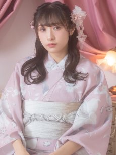 画像10: 【浴衣セール！】【即日発送】【浴衣】大人スウィート/ピンク地に百合の大人浴衣 【浴衣3点セット 浴衣/帯/下駄】 [YMT] (10)