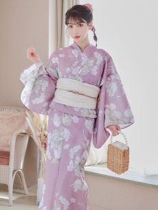 画像2: 【浴衣セール！】【即日発送】【浴衣】大胆な牡丹が咲き誇るピンク地浴衣 【浴衣3点セット 浴衣/帯/下駄】 【YMT】 (2)