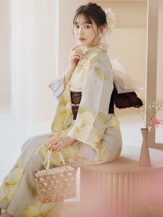 画像1: 【即日発送】【浴衣セール】グレージュ×イエローフラワー浴衣 【浴衣3点セット 浴衣/帯/下駄】 [YMT] (1)