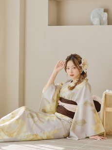 画像7: 【即日発送】【浴衣セール】グレージュ×イエローフラワー浴衣 【浴衣3点セット 浴衣/帯/下駄】 [YMT] (7)