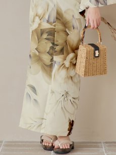 画像20: 【即日発送！】ブラウンベージュクラシックフラワー浴衣 【浴衣3点セット 浴衣/帯/下駄】 [YMT] (20)