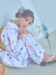 画像2: 【浴衣セール！】【即日発送】ニュアンスフローラル浴衣 【浴衣3点セット 浴衣/帯/下駄】 [YMT] (2)