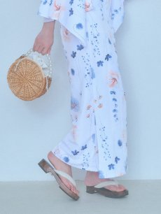 画像22: 【浴衣セール！】【即日発送】ニュアンスフローラル浴衣 【浴衣3点セット 浴衣/帯/下駄】 [YMT] (22)