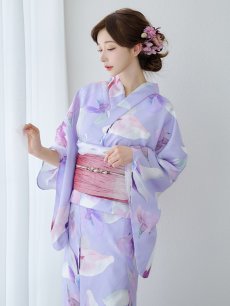 画像2: 【即日発送】【Riuコラボ】パープル地に咲く百合浴衣 【浴衣3点セット 浴衣/帯/下駄】 [YMT] (2)