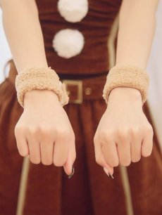 モデル:吉木千沙都 身長:158cm　着用サイズ:Sサイズ