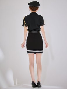 モデル：吉木千沙都 身長：158cm 着用サイズ：Sサイズ着用