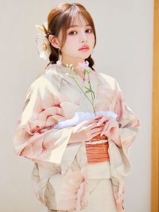 画像2: 【即日発送】ピンクベージュ牡丹浴衣【浴衣３点セット 浴衣/帯/下駄】 [YMT] (2)