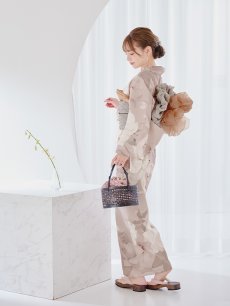 モデル：ちぃぽぽ　身長158cm　着用サイズ：Fサイズ