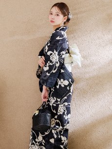 画像10: 【販売期間終了のため下げます】【即日発送】【sweet7月号掲載】大正ロマン×和モダン水彩牡丹浴衣 【浴衣3点セット 浴衣/帯/下駄】 [OF04] (10)