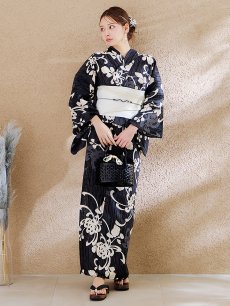 画像8: 【販売期間終了のため下げます】【即日発送】【sweet7月号掲載】大正ロマン×和モダン水彩牡丹浴衣 【浴衣3点セット 浴衣/帯/下駄】 [OF04] (8)