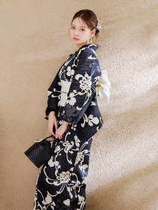 画像9: 【販売期間終了のため下げます】【即日発送】【sweet7月号掲載】大正ロマン×和モダン水彩牡丹浴衣 【浴衣3点セット 浴衣/帯/下駄】 [OF04] (9)