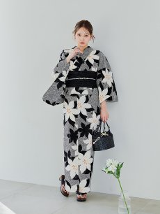 画像6: 【販売期間終了のため下げます】【即日発送】【※帯が売り切れたので時間指定にして下げます】【sweet7月号掲載】クラシカルフラワーブーケ浴衣 【浴衣3点セット 浴衣/帯/下駄】 [OF04] (6)