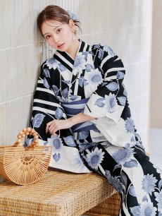 画像17: 【販売期間終了のため下げます】【即日発送】【sweet7月号掲載】 紅花舞う白地浴衣 【浴衣3点セット 浴衣/帯/下駄】 [YMT] (17)