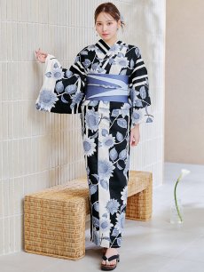 画像4: 【販売期間終了のため下げます】【即日発送】【sweet7月号掲載】 紅花舞う白地浴衣 【浴衣3点セット 浴衣/帯/下駄】 [YMT] (4)