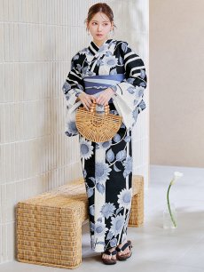 画像6: 【販売期間終了のため下げます】【即日発送】【sweet7月号掲載】 紅花舞う白地浴衣 【浴衣3点セット 浴衣/帯/下駄】 [YMT] (6)