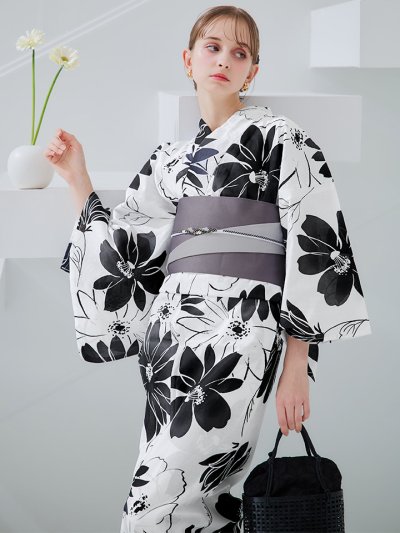 モノトーンフラワーレトロモダン浴衣