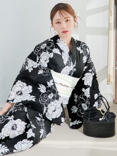 モデル：橋本甜歌　身長：163cm　着用サイズ：Fサイズ