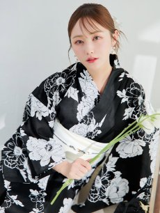 モデル：橋本甜歌　身長：163cm　着用サイズ：Fサイズ