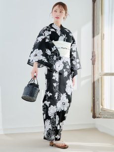 モデル：橋本甜歌　身長：163cm　着用サイズ：Fサイズ