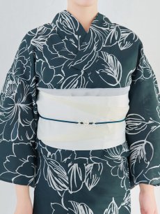 モデル：橋本甜歌　身長163cm　着用サイズ：Fサイズ