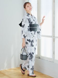 画像12: 【即日発送】ホワイトブラック桜柄浴衣 【浴衣3点セット 浴衣/帯/下駄】[YMT] (12)