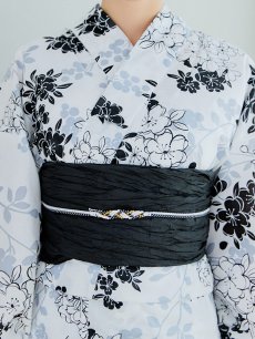 画像14: 【即日発送】ホワイトブラック桜柄浴衣 【浴衣3点セット 浴衣/帯/下駄】[YMT] (14)