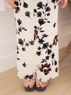 画像17: 【即日発送】水彩和モダン花柄浴衣 【浴衣3点セット 浴衣/帯/下駄】[YMT] (17)