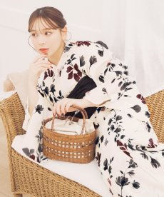 画像8: 【即日発送】水彩和モダン花柄浴衣 【浴衣3点セット 浴衣/帯/下駄】[YMT] (8)