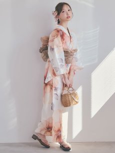 モデル：菅野結以　身長：163cm