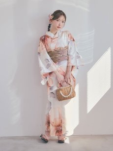 モデル：菅野結以　身長：163cm