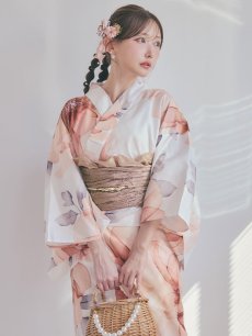 モデル：菅野結以　身長：163cm