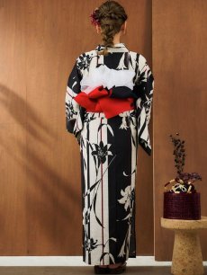 画像14: 【即日発送！】ストライプ×百合レトロモダン浴衣 【浴衣3点セット 浴衣/帯/下駄】 [YMT] (14)