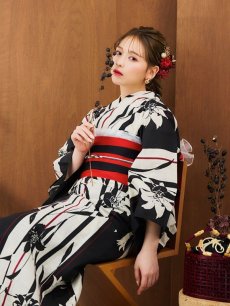 画像5: 【即日発送！】ストライプ×百合レトロモダン浴衣 【浴衣3点セット 浴衣/帯/下駄】 [YMT] (5)