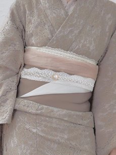 画像5: 【浴衣セール！】【即日発送】【浴衣】ベージュ×フラワーレース浴衣【浴衣３点セット 浴衣/帯/下駄】[YMT] (5)