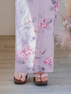 画像7: 【浴衣セール】【即日発送】ピンクストライプ地x紫陽花浴衣 【浴衣3点セット 浴衣/帯/下駄】 [YMT] (7)