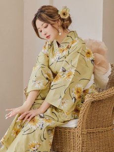 画像2: 【即日発送】くすみイエローマーガレット浴衣 【浴衣3点セット 浴衣/帯/下駄】 [YMT] (2)