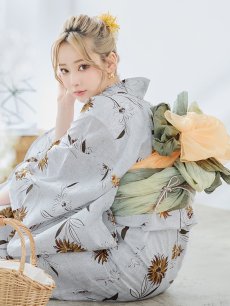 画像1: 【即日発送】グレー地×マーガレット浴衣 【浴衣3点セット 浴衣/帯/下駄】 [YMT] (1)