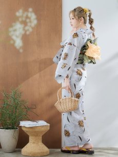 画像9: 【即日発送】グレー地×マーガレット浴衣 【浴衣3点セット 浴衣/帯/下駄】 [YMT] (9)