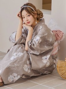 画像15: 【即日発送】グレージュ線画フラワー浴衣 【浴衣3点セット 浴衣/帯/下駄】 [YMT] (15)