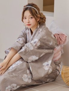 画像8: 【即日発送】グレージュ線画フラワー浴衣 【浴衣3点セット 浴衣/帯/下駄】 [YMT] (8)