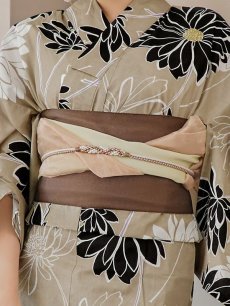 画像20: 【即日発送】レトロモダンマーガレット浴衣 【浴衣3点セット 浴衣/帯/下駄】 [YMT] (20)