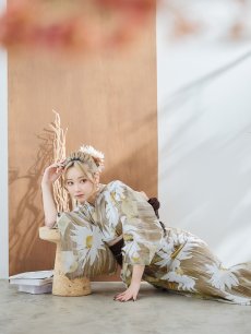 画像13: 【浴衣セール！】【即日発送】大人グリーンベージュフラワー浴衣 【浴衣3点セット 浴衣/帯/下駄】 [YMT] (13)