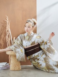 画像17: 【浴衣セール！】【即日発送】大人グリーンベージュフラワー浴衣 【浴衣3点セット 浴衣/帯/下駄】 [YMT] (17)