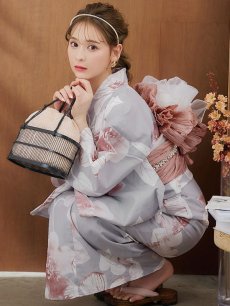 画像1: 【即日発送】シック大人フラワー浴衣 【浴衣3点セット 浴衣/帯/下駄】 [YMT] (1)