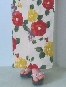 画像18: 【即日発送】モダン椿浴衣 【浴衣3点セット 浴衣/帯/下駄】 [YMT] (18)