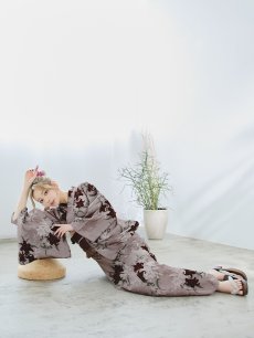 画像12: 【即日発送】ブラウンパープルリリー浴衣 【浴衣3点セット 浴衣/帯/下駄】 [YMT] (12)