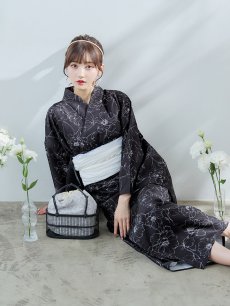 画像11: 【即日発送】ブラック×線画フラワー浴衣 【浴衣3点セット 浴衣/帯/下駄】 [YMT] (11)