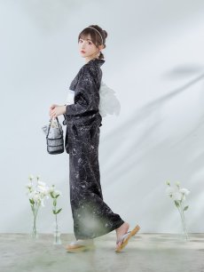 画像13: 【即日発送】ブラック×線画フラワー浴衣 【浴衣3点セット 浴衣/帯/下駄】 [YMT] (13)
