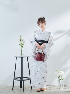 画像5: 【即日発送】ホワイト×線画フラワー浴衣 【浴衣3点セット 浴衣/帯/下駄】 [YMT] (5)
